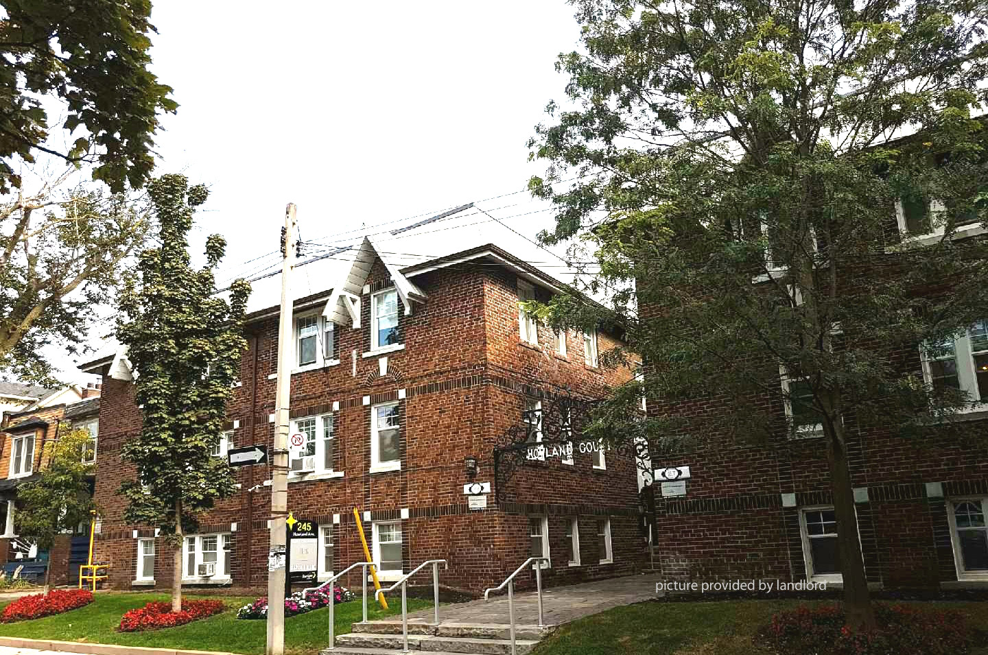 245 Howland Ave, TORONTO , ON Bachelor for rent TORONTO Apartments