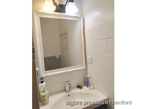 Room / Shared apartment for rent in TORONTO 