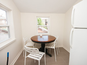 Room / Shared apartment for rent in TORONTO 