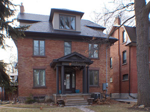 Rental Low-rise 312 Indian Rd, Toronto, ON