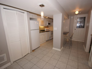 2 Bedroom apartment for rent in TORONTO