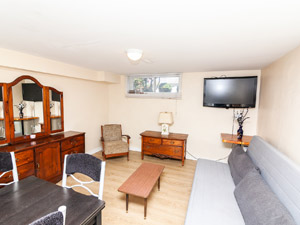 Bachelor apartment for rent in ETOBICOKE