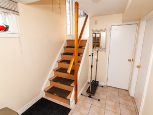 Bachelor apartment for rent in ETOBICOKE