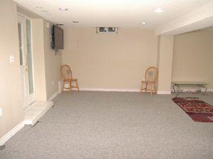 2 Bedroom apartment for rent in RICHMOND HILL 