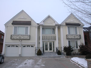 2 Bedroom apartment for rent in RICHMOND HILL 