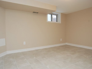 1 Bedroom apartment for rent in EAST YORK 