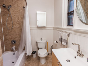 3+ Bedroom apartment for rent in TORONTO