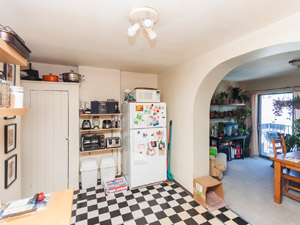 3+ Bedroom apartment for rent in TORONTO 