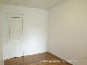 Room / Shared apartment for rent in TORONTO