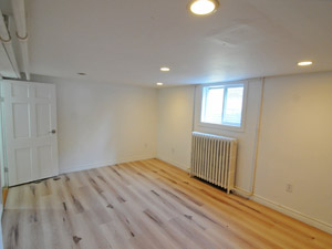 2 Bedroom apartment for rent in SCARBOROUGH