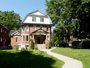 Rental House Queen-Roncesvalles, Toronto, ON