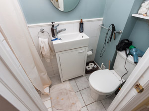 Bachelor apartment for rent in TORONTO