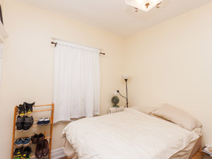 Bachelor apartment for rent in TORONTO