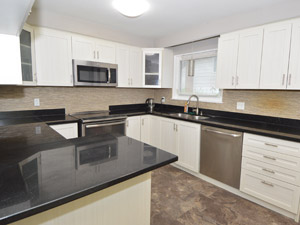 3+ Bedroom apartment for rent in SCARBOROUGH  