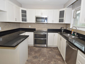 3+ Bedroom apartment for rent in SCARBOROUGH  