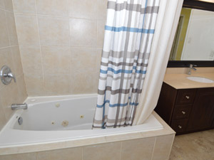 3+ Bedroom apartment for rent in SCARBOROUGH  