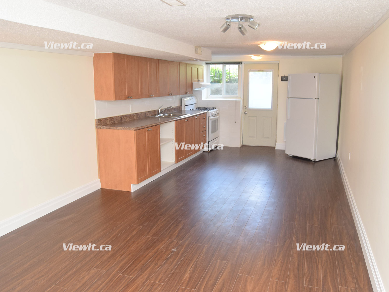 For rent CollegeBathurst Toronto, 1 bdrm Viewit 167104