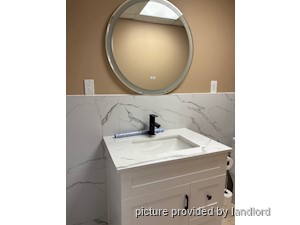 Room / Shared apartment for rent in Vaughan    