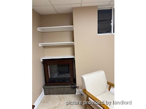 Room / Shared apartment for rent in Vaughan    