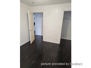 Room / Shared apartment for rent in NORTH YORK 