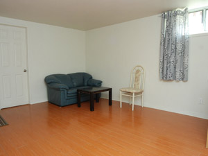 Room / Shared apartment for rent in Scarborough   