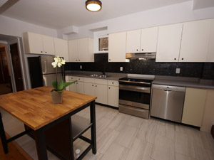 3+ Bedroom apartment for rent in TORONTO   