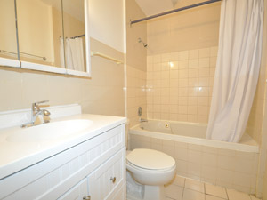 3+ Bedroom apartment for rent in TORONTO 