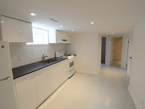 3+ Bedroom apartment for rent in SCARBOROUGH 