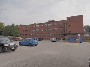 Rental Low-rise 170 Park Rd S, Oshawa, ON