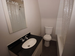 2 Bedroom apartment for rent in Toronto 