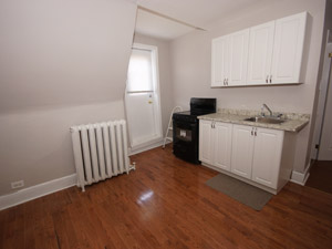 2 Bedroom apartment for rent in Toronto 