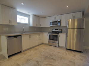 Rental House Liverpool-Bayly, Pickering, ON