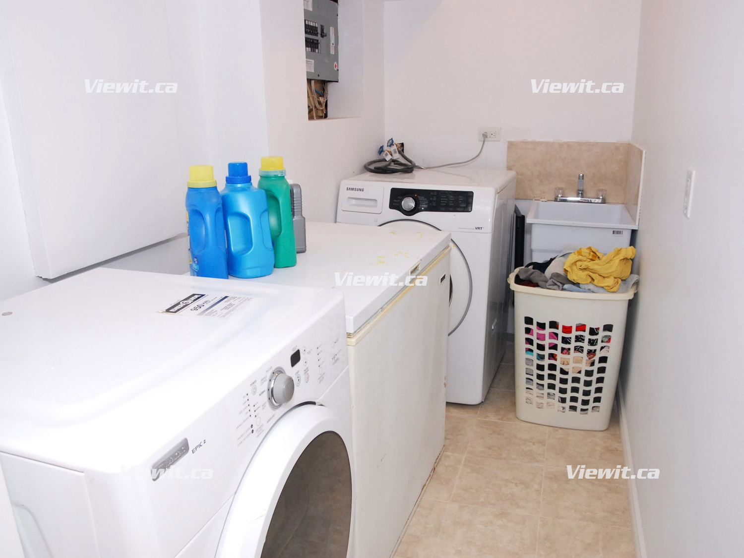 For rent SheppardMeadowvale Scarborough, Room Viewit 178069