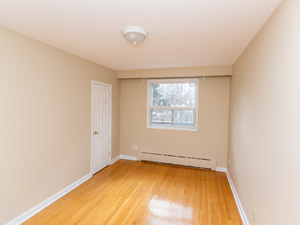 3+ Bedroom apartment for rent in TORONTO 