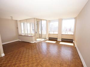 Bachelor apartment for rent in TORONTO    
