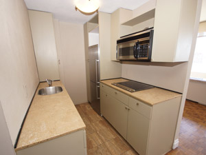 Bachelor apartment for rent in TORONTO    