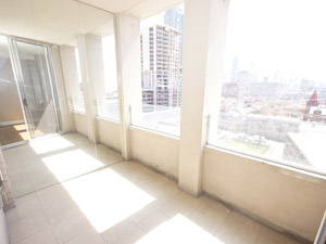 Bachelor apartment for rent in TORONTO    