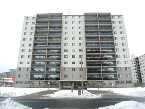 Room / Shared apartment for rent in Oshawa 