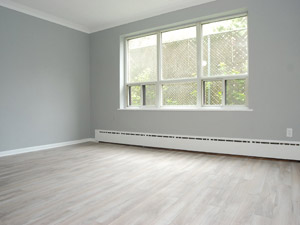 Bachelor apartment for rent in EAST YORK