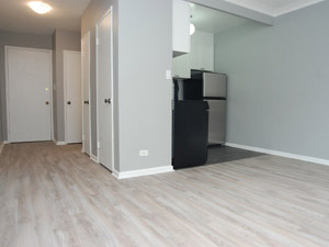 Bachelor apartment for rent in EAST YORK