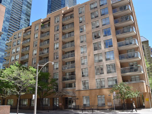 3+ Bedroom apartment for rent in TORONTO 