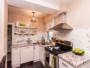 3+ Bedroom apartment for rent in TORONTO