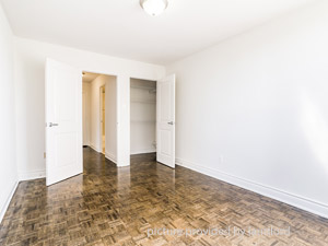 3+ Bedroom apartment for rent in BURLINGTON    