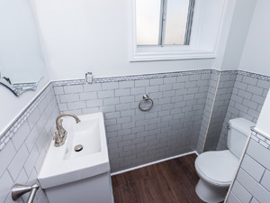 Bachelor apartment for rent in TORONTO