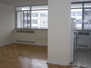 Bachelor apartment for rent in ETOBICOKE   
