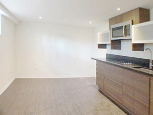 Bachelor apartment for rent in ETOBICOKE