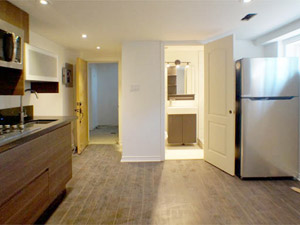 Bachelor apartment for rent in ETOBICOKE
