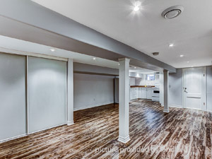 Bachelor apartment for rent in EAST YORK