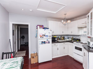 2 Bedroom apartment for rent in Toronto 