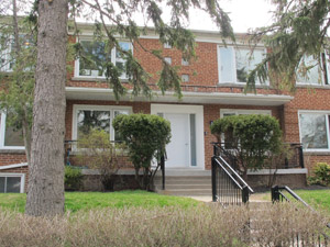 Bachelor apartment for rent in YORK